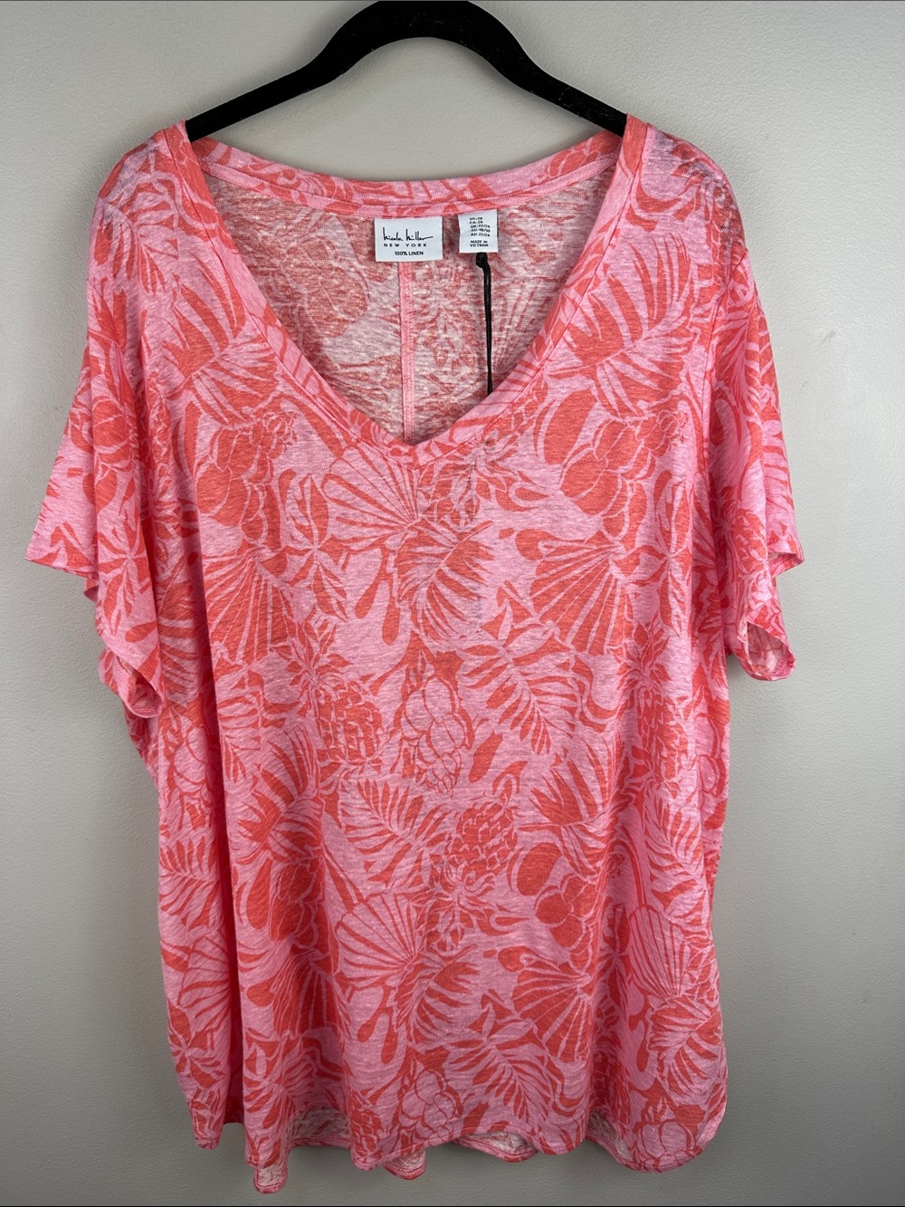 Nicole Miller Linen Coral-Pink Tropical Print V-Neck Tee NEW! - Picture 3 of 8